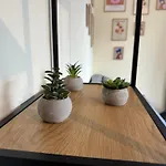 Pine Tree - Charming 아파트