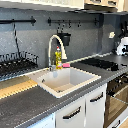 Pine Tree - Charming アパート