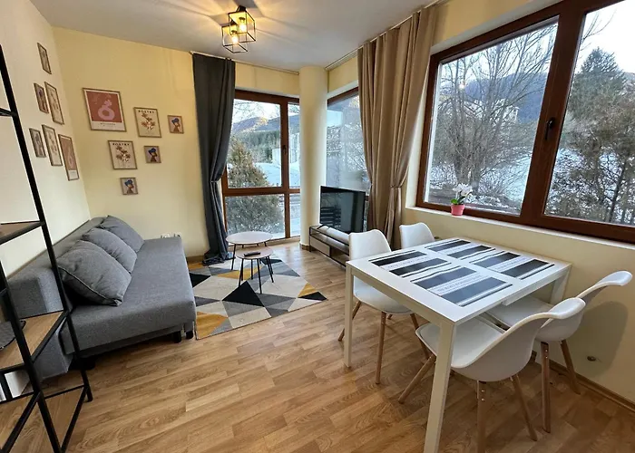 Pine Tree - Charming