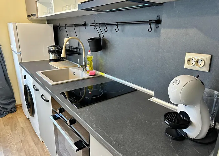 Pine Tree - Charming *