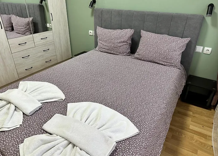 Pine Tree - Charming Банско